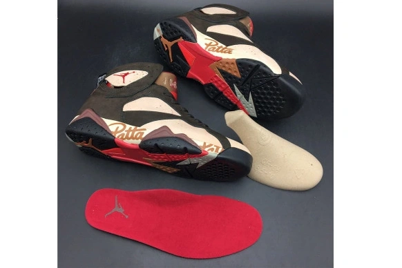 Shimmer Patta 7 Retro  Jordan AT3375-200 AT3375-200 0325